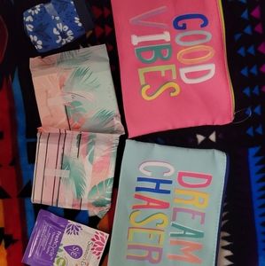 Tweens ready-to-go Pouches